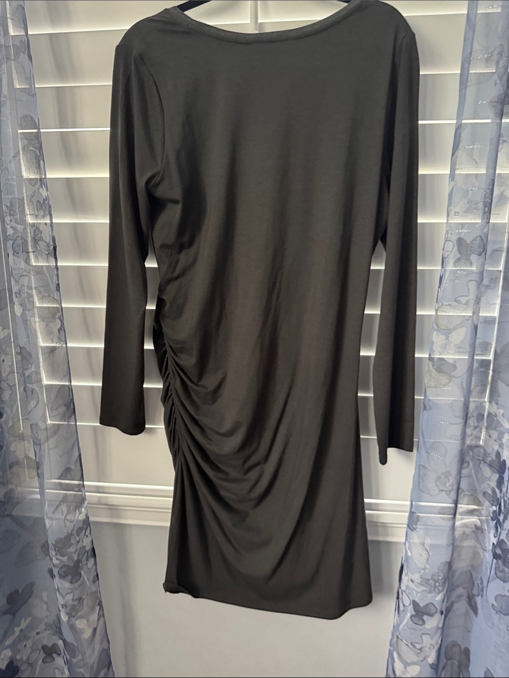 NWOT Athleta Dark Gray jersey Scoop-Neck Midi Dress with shirred Side - Picture 2 of 5
